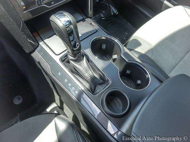 2017 Ford Explorer XLT 4dr SUV